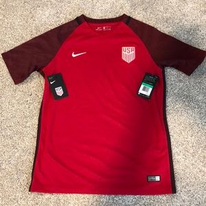 NWT Nike Youth USA Soccer Jersey Size XL